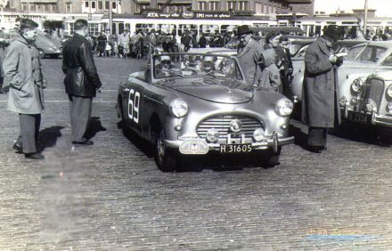 B.L.van der Wansem i P.Flieringa – Austin A40 Sports.