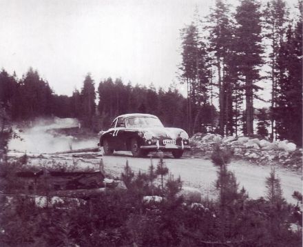 Carl Gunnar Hammarlund i Emile Pettersson – Porsche 356/1300 Super.