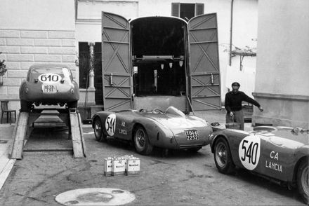 Roberto Piodi - Lancia Aurelia B20, Gino Valenzano, Eugenio Castellotti - Lancie D24. 