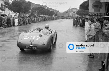 Louis Chiron - Austin-Healey 100.