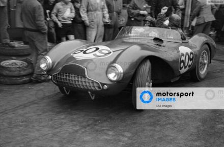 Peter Collins i Pat Griffith - Aston Martin DB3 S.