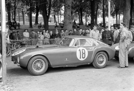 Porfirio Rubirosa i Innocente Baggio – Ferrari 375 MM Berlinetta.