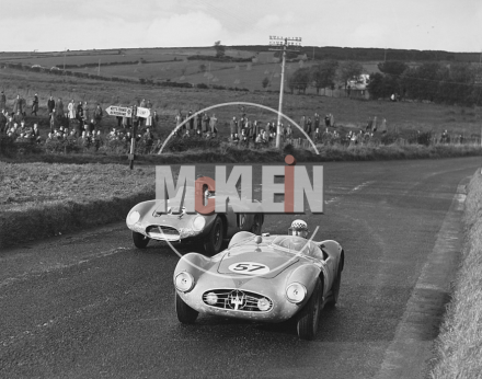 Luigi Musso i Sergio Mantovani – Maserati A6 GCS/53, Mike Hawthorn i Maurice Trintignant – Ferrari 750 Monza.