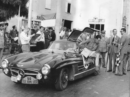 Olivier Gendebien i Pierre Stasse – Mercedes Benz 300 SL.