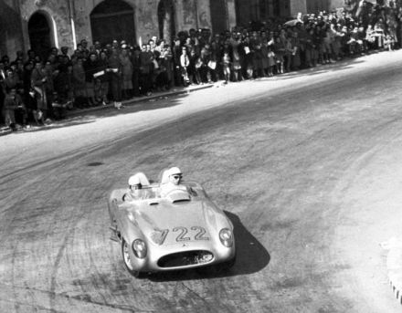 Stirling Moss i Denis Jenkinson – Mercedes Benz 300 SLR.