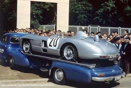 Pierre Levegh i John Fith – Mercedes Benz 300 SLR.