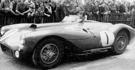 Reg Parnell i Dennis Poore – Lagonda DP 166.