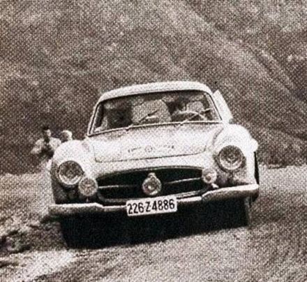Georges Houel i Sacazan – Mercedes Benz 300 SL W198.