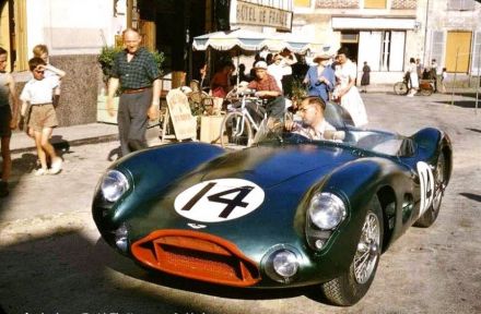 Reg Parnell i Tony Brooks – Aston Martin DBR 1/250.