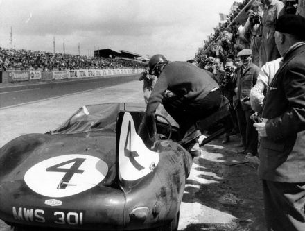 Ninian Sanderson i Ron Flockhart – Jaguar D-Type.
