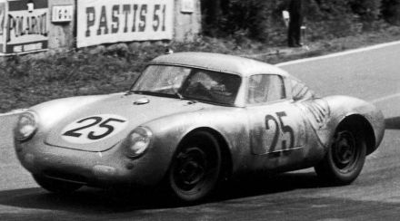 Wolfgang von Trips i Richard von Frankenberg – Porsche 550A coupe.