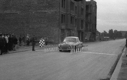 R.Pieczka – Renault Fregate.