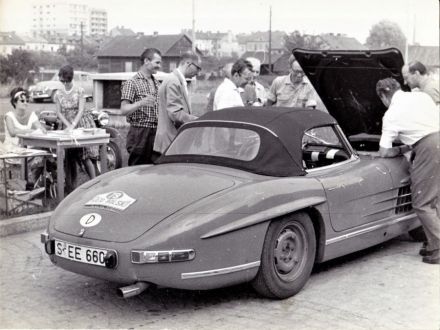 Marek Wachowski i Grzegorz Timoszek – Mercedes Benz 300 SL.