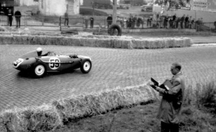 Henryk Nowak – Sam Triumph.