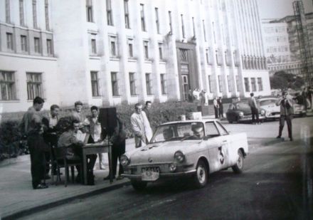 Wiesław Mrówczyński i Andrzej Komorowski – BMW 700.