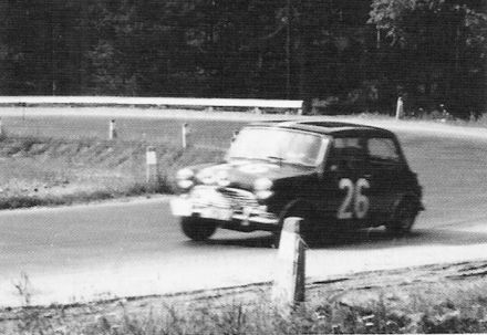 Stanisław Stolarski i Longin Bielak – Morris Mini.