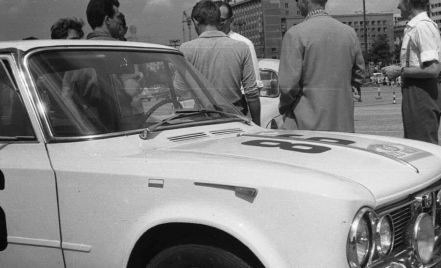 Stanisław Stolarski i Krzysztof Komornicki – Alfa Romeo Giulia Super.