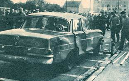 Ksawery Frank i Zbigniew Łagutko – Mercedes Benz 220 S.