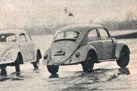 Na trasie były też i piruety. Tym razem w wykonaniu VW. 