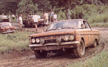V.K.Mandeville i P.J.Walker – Lincoln Mercury Comet.