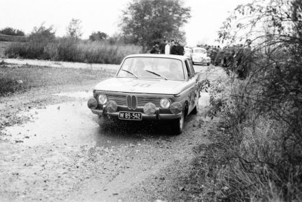 BMW 1800