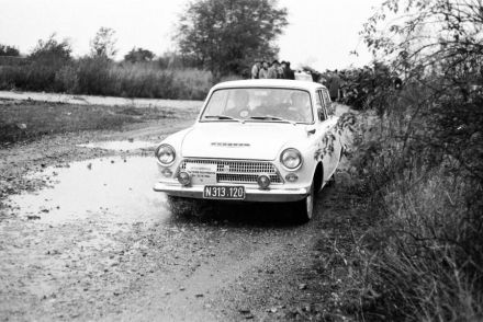 Ford Cortina