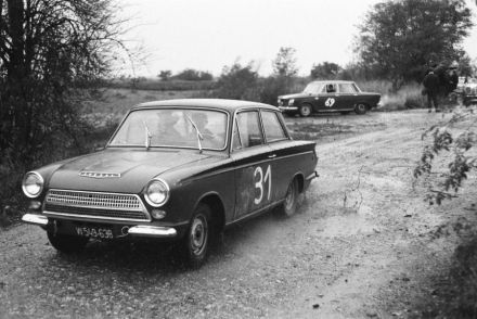 Ford Cortina
