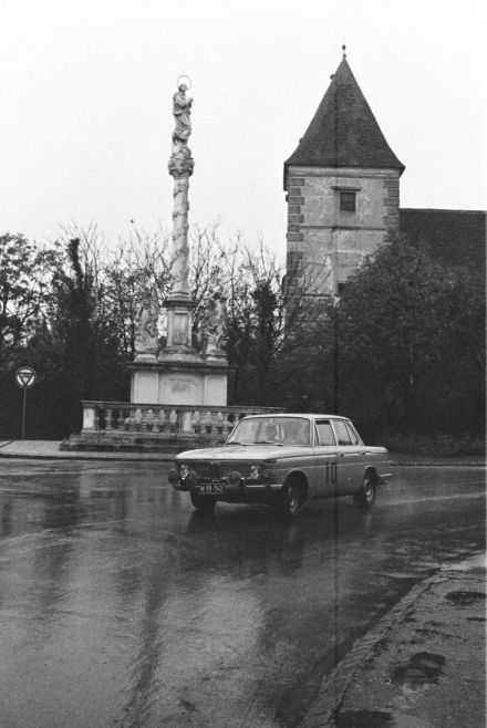 BMW 1800