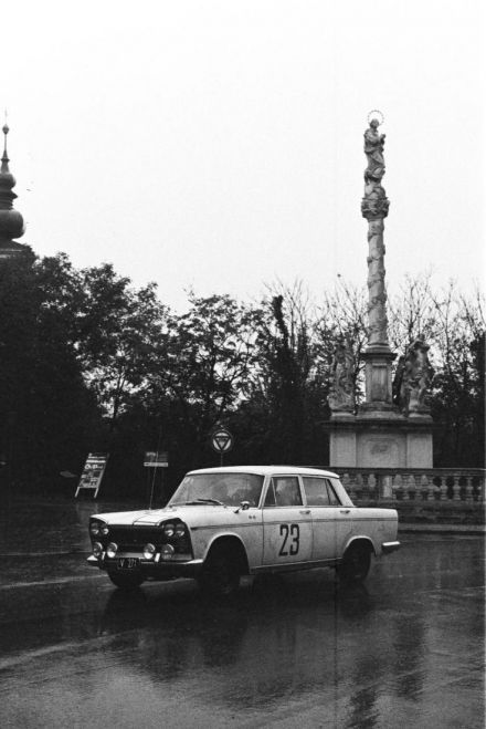 Fiat 2300
