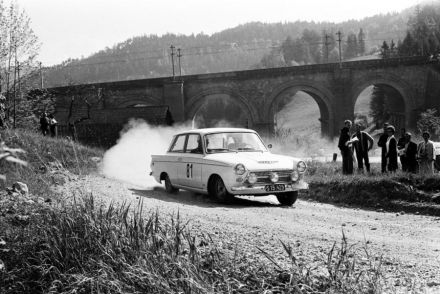 Ford Cortina