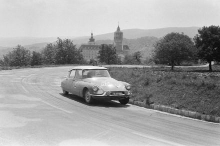 Citroen DS 19