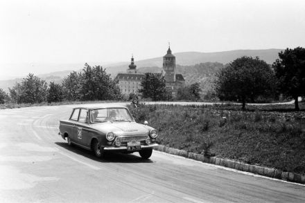 Ford Cortina