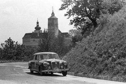Mercedes Benz