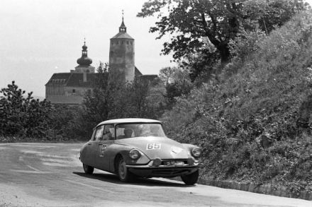 Citroen DS 19