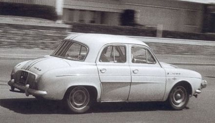 Yves Guillou – Renault Dauphine.