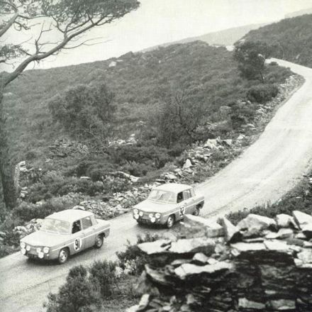 Nr.91.Jean Vinatier i Roger Masson, nr.92.Jacques Feret i Francois Hoffman – Renaulty 8 Gordini.
