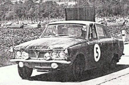 L.Morrison – Rover 2000.