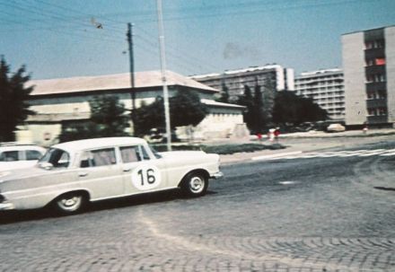 Mercedes Benz