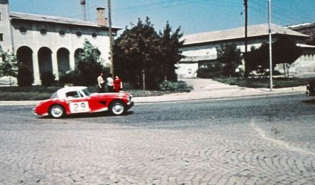 Paddy Hopkirk i Henry Liddon – Austin Healey 3000.