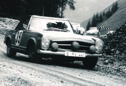 Eugen Böhringer i Klaus Kaiser - Mercedes Benz 230 SL.