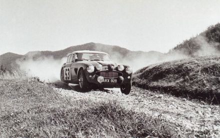 Timo Makinen i Don Barrow – Austin Healey 3000.
