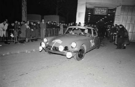 Lucien Bianchi i Jean Claude Ogier – Citroen DS 19.