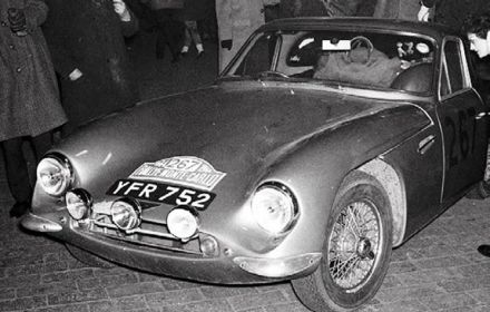 Arnold Burton i George Humeli – TVR.