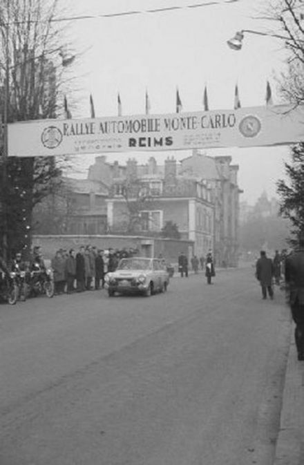 Hans Anstrand i Curt Westerlund – Ford Cortina.