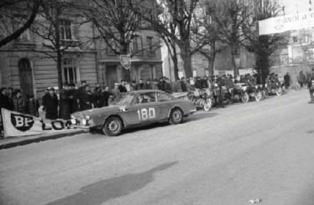 Hugues Hazard i Andre Bouly – Lancia Flavia coupe.