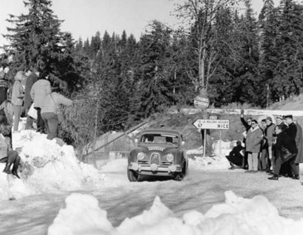 Erik Carlsson i Gunnar Palm – Saab 96 Sport.