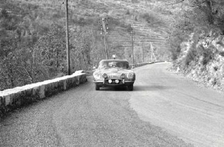 Roy Pinder i Charles Pollard – Jaguar E Type 3.8L.