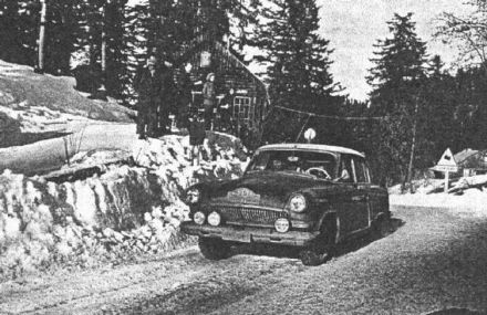 Wjaczesław Mosolov i Leontiv Degtyrajev – Wołga M21.