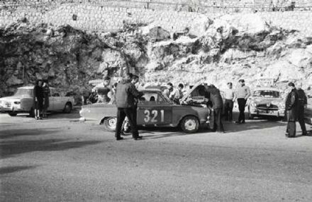 Henry Taylor i Brian Meila – Ford Cortina GT.
