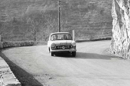 Jim Bullough i Thomas Warburton – Ford Cortina.